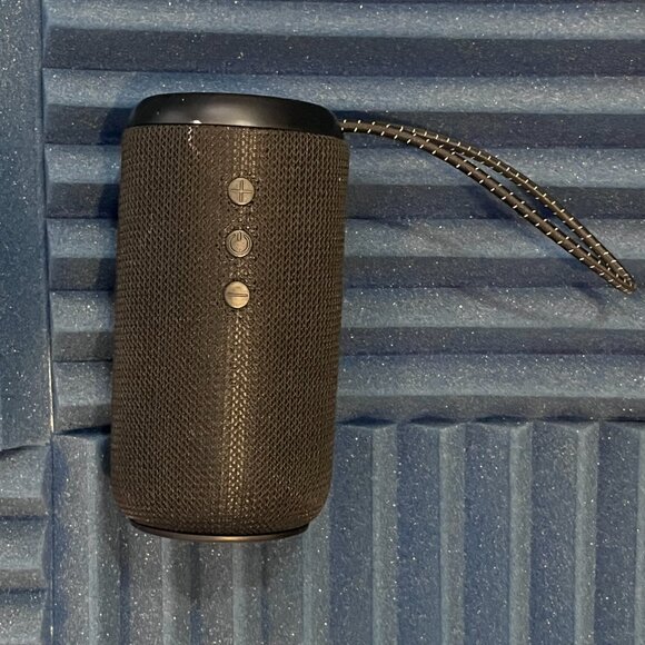 TIK TOK swag combo: USB speaker and baseball cap - Picture 11 of 13